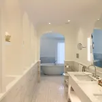 Grand Europa Palace Hotel