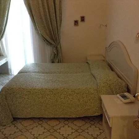 Grand Europa Palace 4*