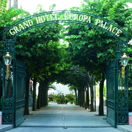 Grand Europa Palace Отель