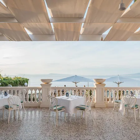 Отель Grand Europa Palace 4*