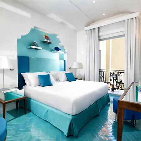 ホテル Grand Europa Palace 4*