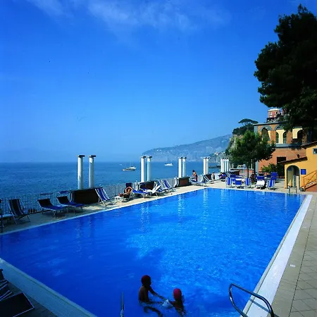 Grand Europa Palace Hotel 4*